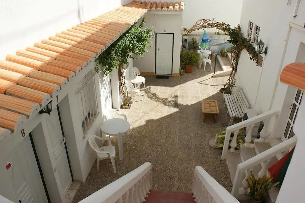 Vila Emilia Guest House Albufeira