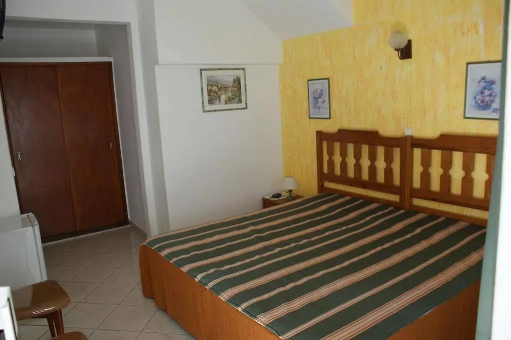 Vila Emilia Guest House Albufeira